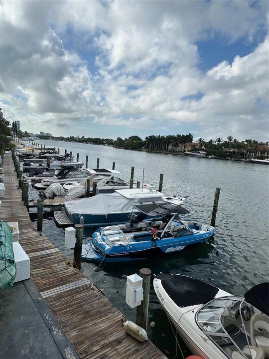 Common area community center