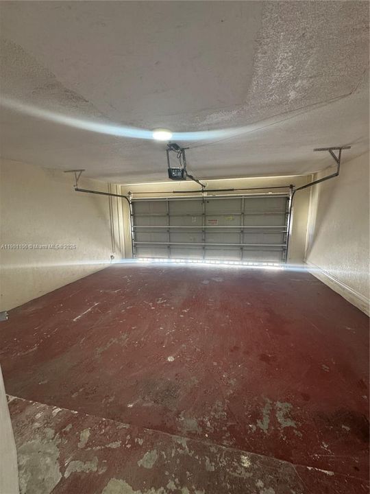 Recently Sold: $595,000 (5 beds, 2 baths, 2881 Square Feet)