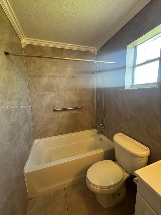 Recently Sold: $595,000 (5 beds, 2 baths, 2881 Square Feet)