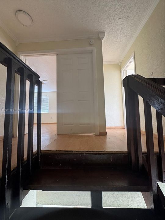 Recently Sold: $595,000 (5 beds, 2 baths, 2881 Square Feet)