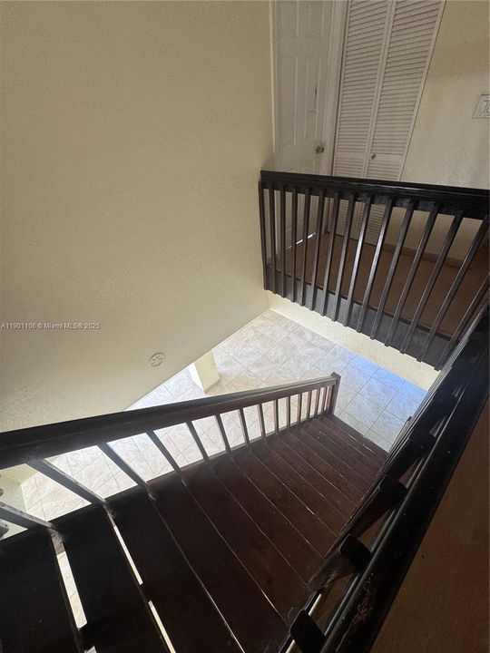 Recently Sold: $595,000 (5 beds, 2 baths, 2881 Square Feet)