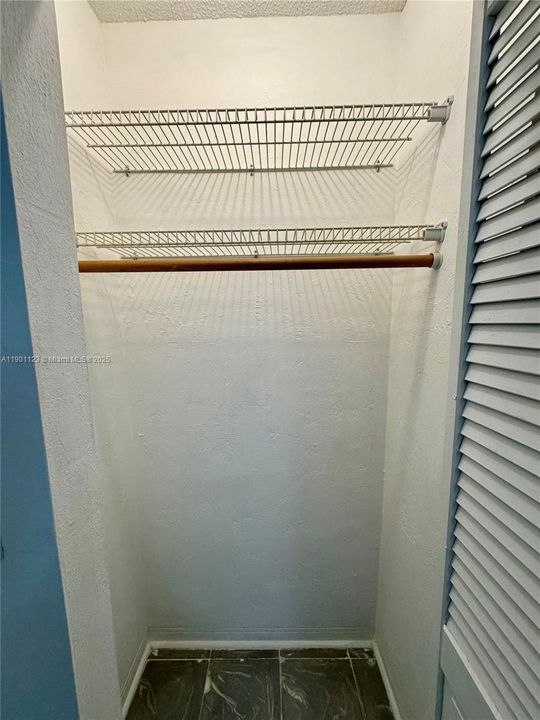 Recientemente alquilado: $3,000 (3 camas, 3 baños, 3040 Pies cuadrados)