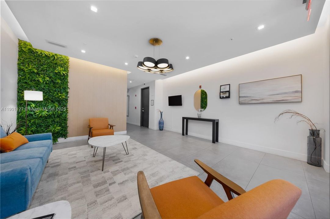 For Rent: $5,200 (2 beds, 2 baths, 1593 Square Feet)