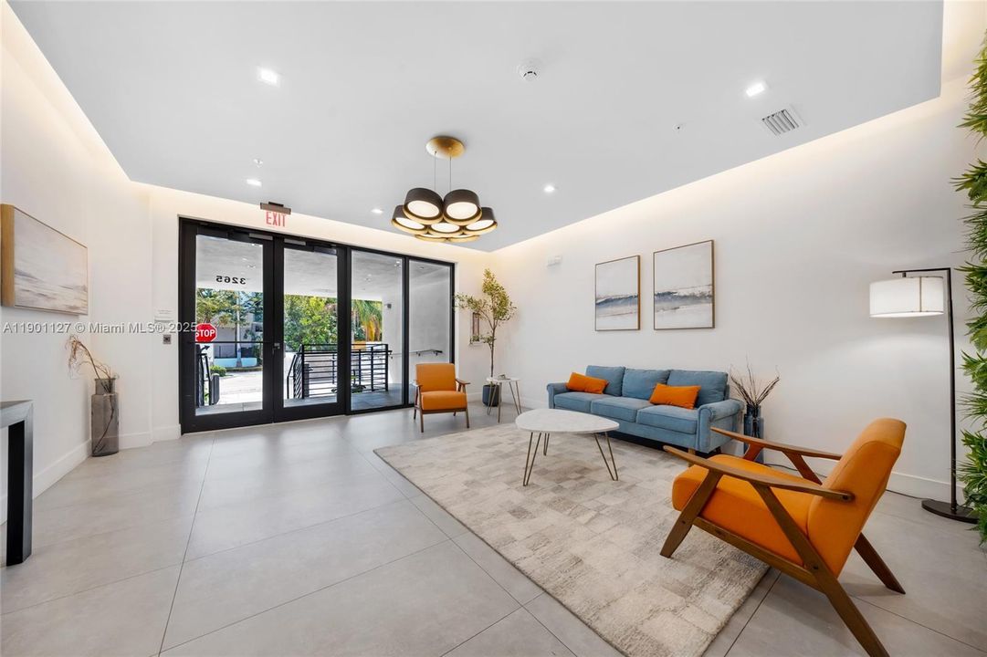 For Rent: $5,200 (2 beds, 2 baths, 1593 Square Feet)