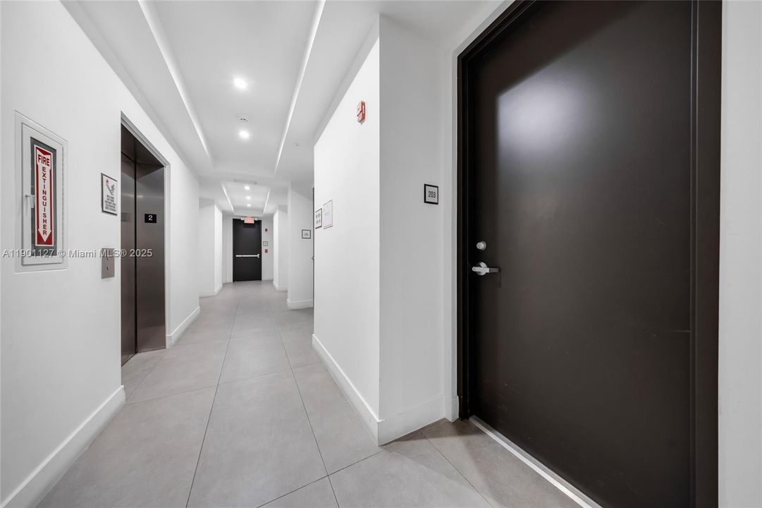 For Rent: $5,200 (2 beds, 2 baths, 1593 Square Feet)