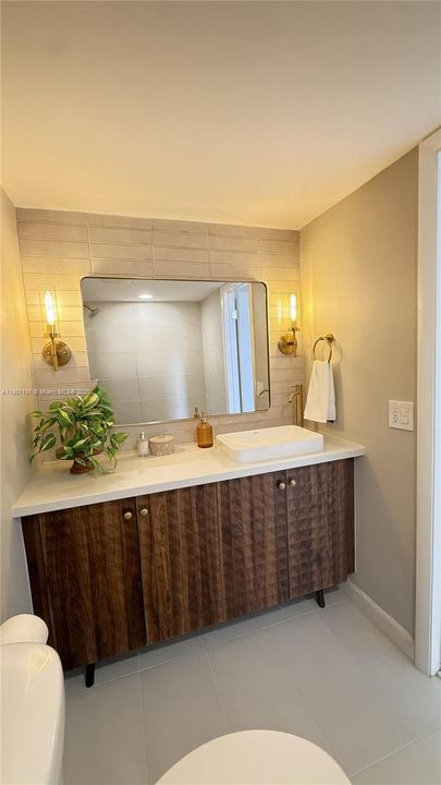 For Sale: $292,000 (2 beds, 2 baths, 1086 Square Feet)