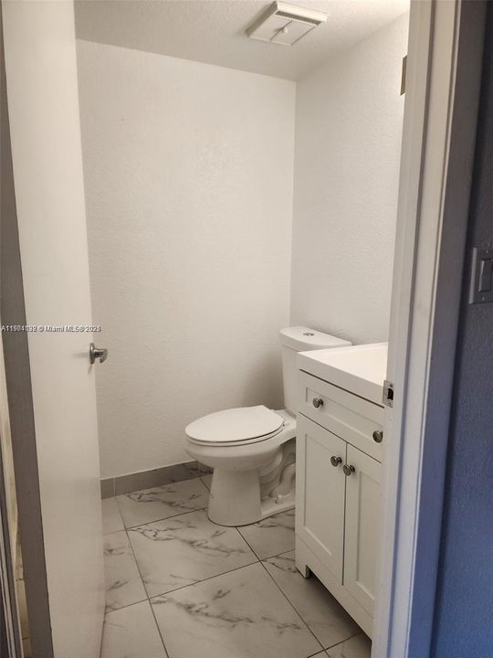 For Rent: $2,749 (3 beds, 2 baths, 1337 Square Feet)