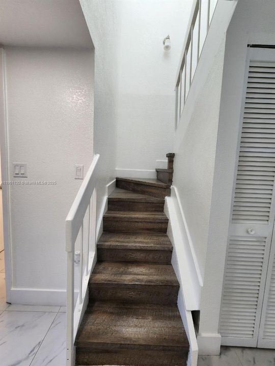 For Rent: $2,749 (3 beds, 2 baths, 1337 Square Feet)