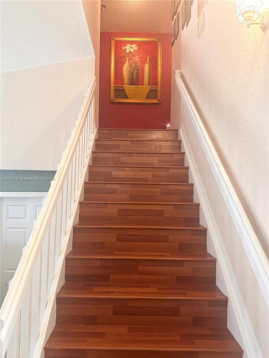 En Renta: $925 (1 camas, 1 baños, 2672 Pies cuadrados)