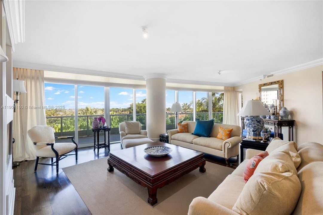 For Sale: $1,700,000 (2 beds, 3 baths, 2390 Square Feet)