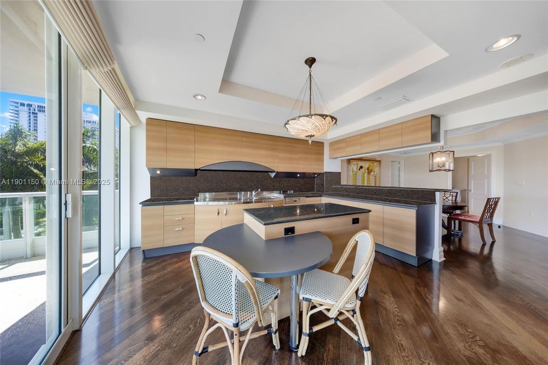 For Sale: $1,700,000 (2 beds, 3 baths, 2390 Square Feet)