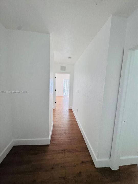 For Rent: $2,300 (3 beds, 2 baths, 1527 Square Feet)