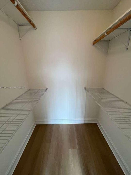 For Rent: $2,180 (2 beds, 2 baths, 832 Square Feet)