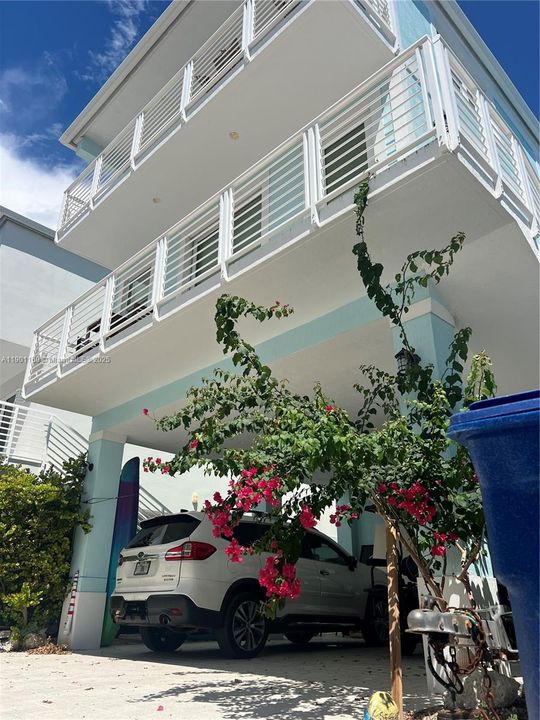 На продажу: $1,100,000 (3 спален, 2 ванн, 1428 Квадратных фут)