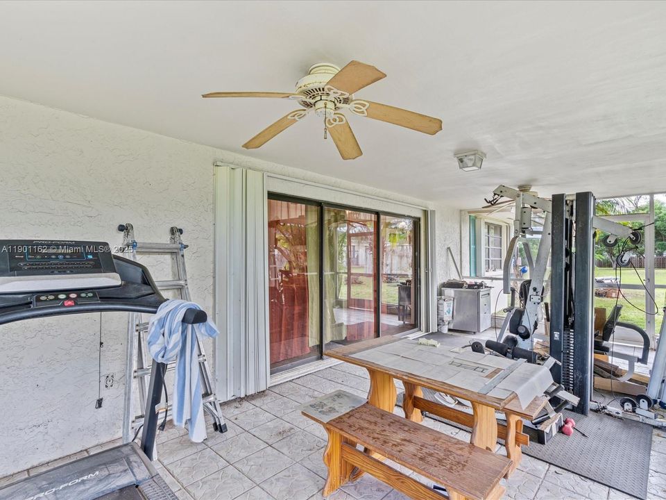 Activo con contrato: $665,000 (3 camas, 2 baños, 1818 Pies cuadrados)