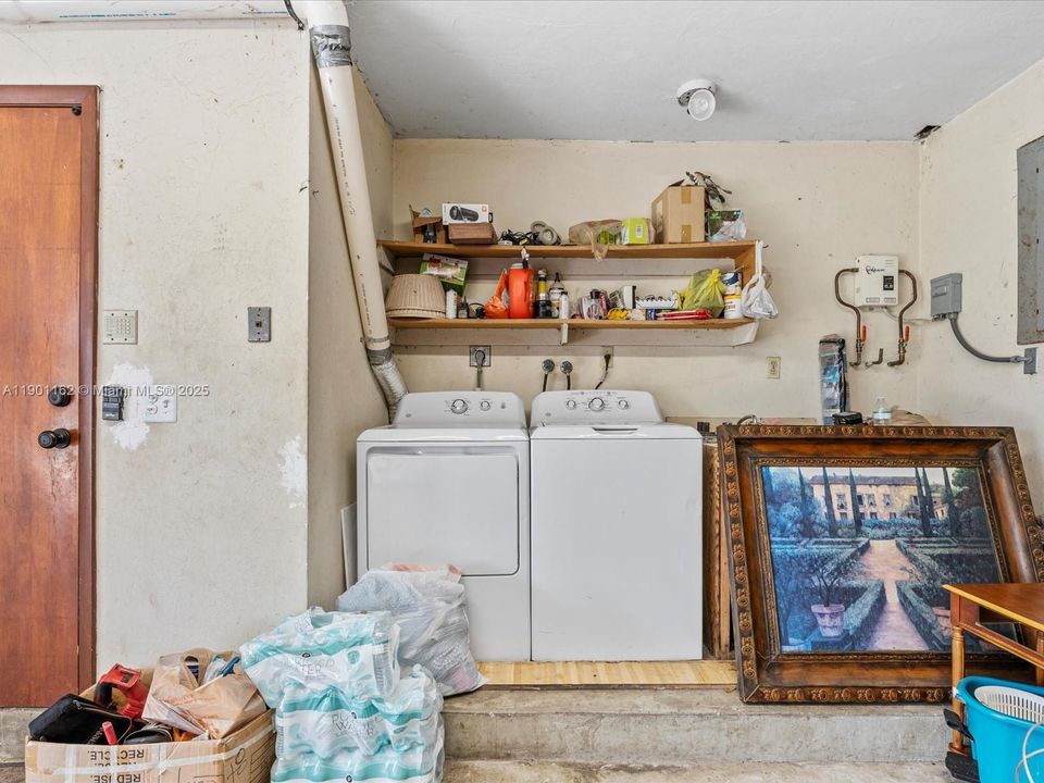 Activo con contrato: $665,000 (3 camas, 2 baños, 1818 Pies cuadrados)