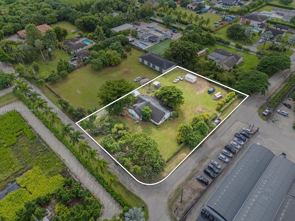 Activo con contrato: $665,000 (3 camas, 2 baños, 1818 Pies cuadrados)