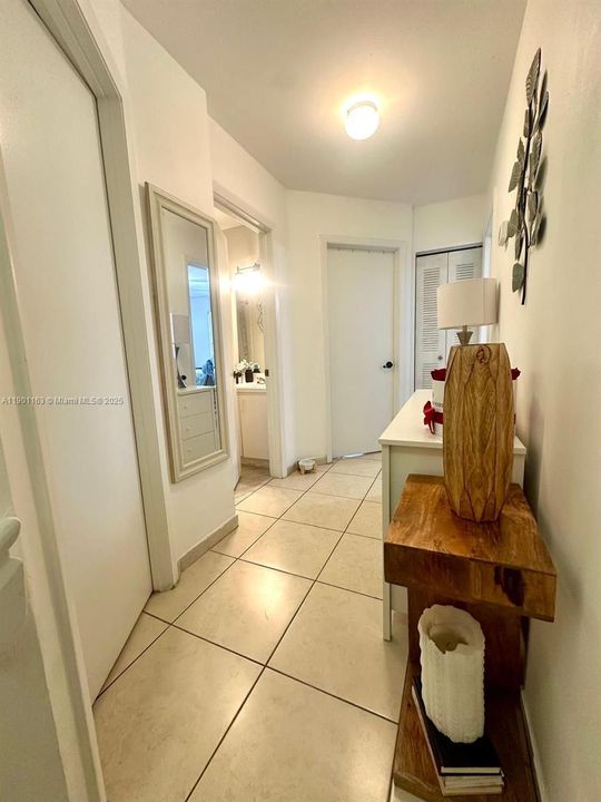 Active With Contract: $2,790 (3 beds, 2 baths, 1240 Square Feet)