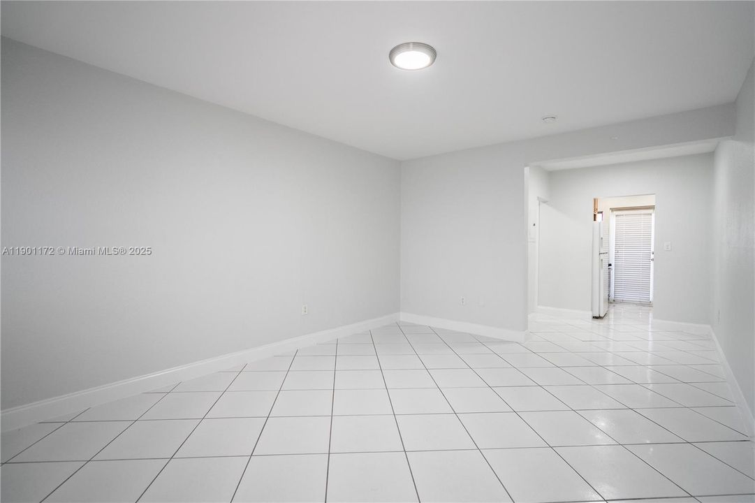 Recently Rented: $1,500 (0 beds, 1 baths, 450 Square Feet)