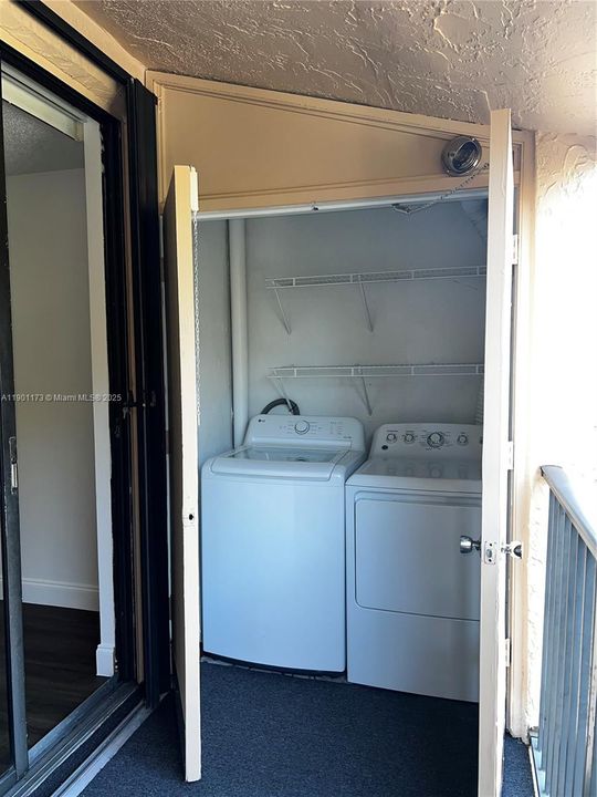 Recently Rented: $1,850 (1 beds, 1 baths, 614 Square Feet)