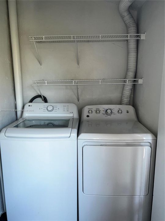 Recently Rented: $1,850 (1 beds, 1 baths, 614 Square Feet)