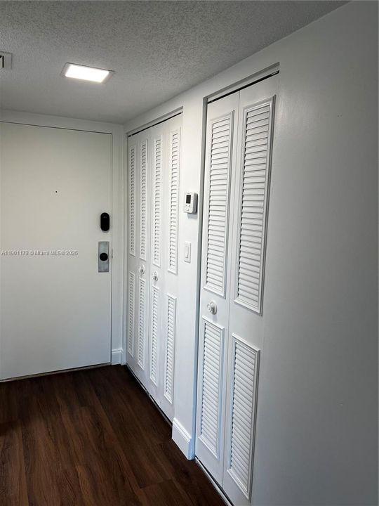 Recently Rented: $1,850 (1 beds, 1 baths, 614 Square Feet)