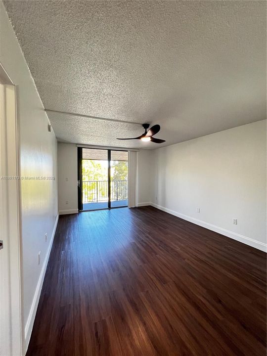 Recently Rented: $1,850 (1 beds, 1 baths, 614 Square Feet)
