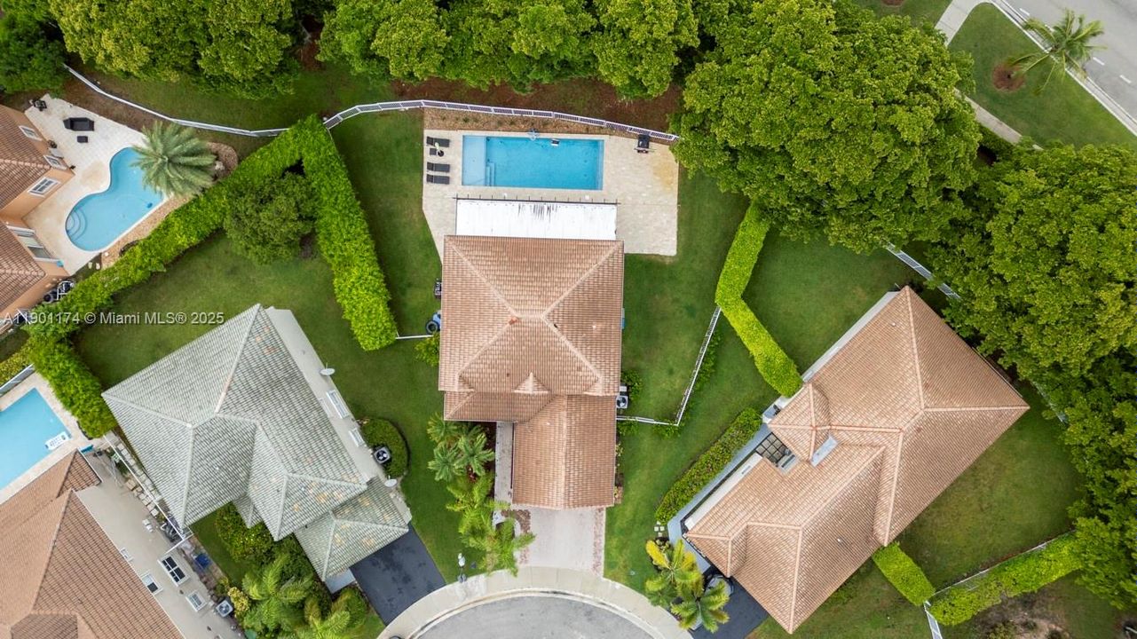 For Rent: $6,495 (4 beds, 3 baths, 2240 Square Feet)