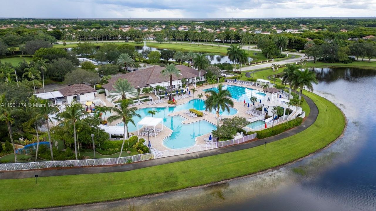 For Rent: $6,495 (4 beds, 3 baths, 2240 Square Feet)