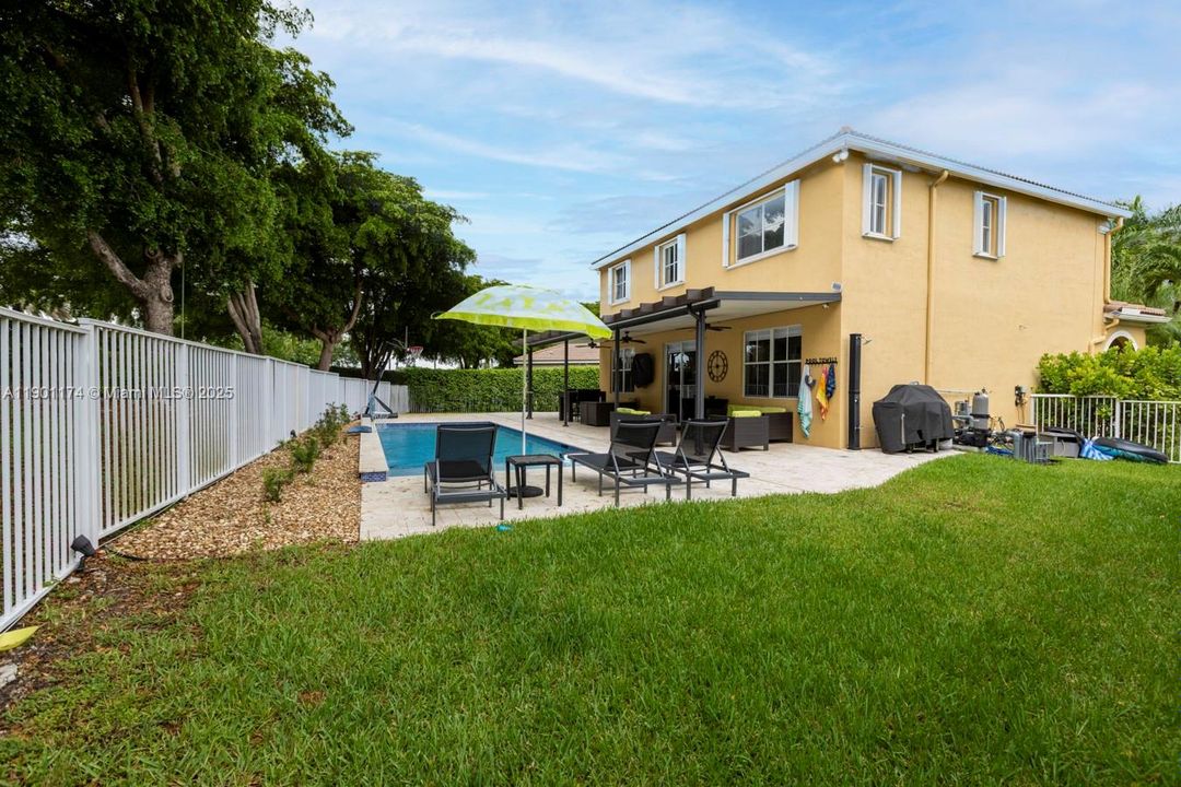 For Rent: $6,495 (4 beds, 3 baths, 2240 Square Feet)