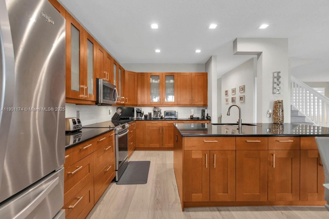 For Rent: $6,495 (4 beds, 3 baths, 2240 Square Feet)