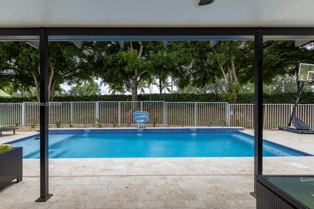 For Rent: $6,495 (4 beds, 3 baths, 2240 Square Feet)