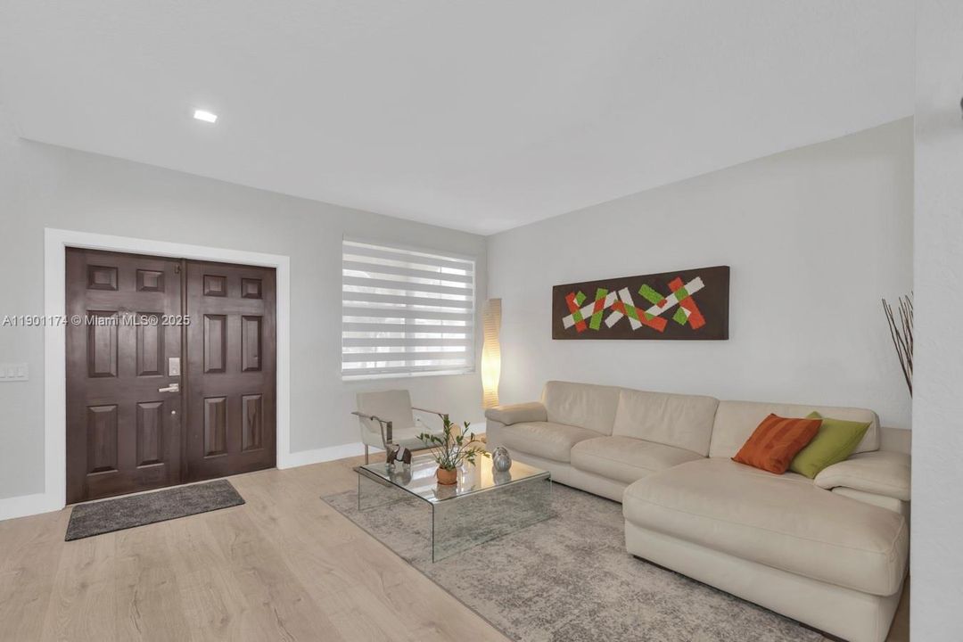 For Rent: $6,495 (4 beds, 3 baths, 2240 Square Feet)