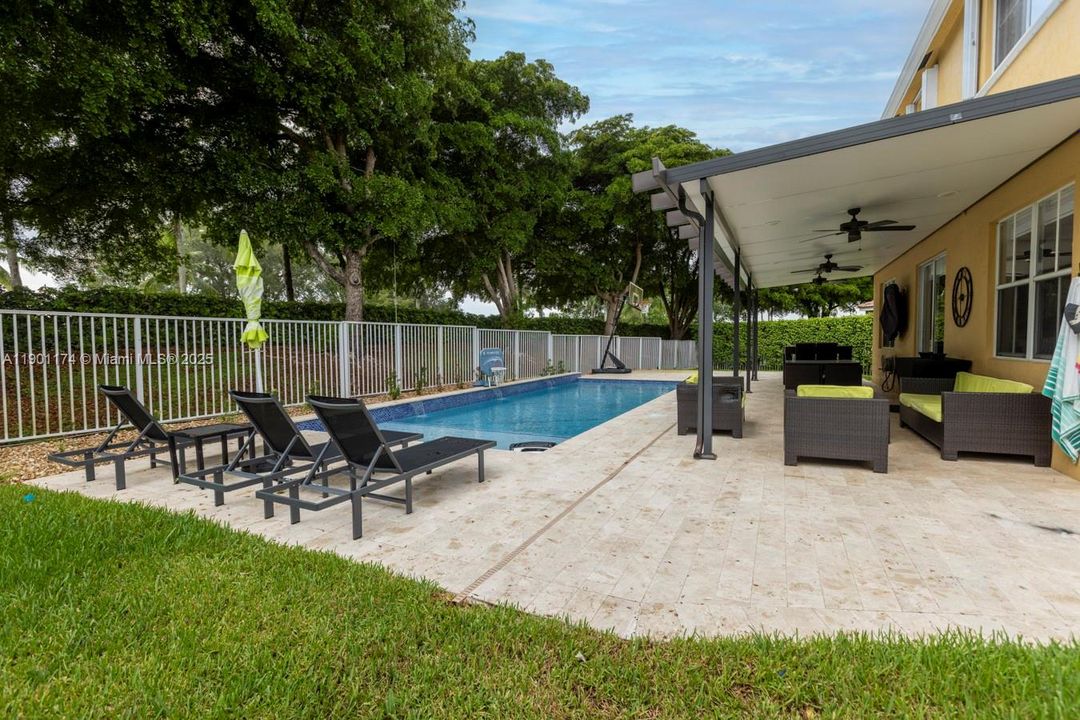 For Rent: $6,495 (4 beds, 3 baths, 2240 Square Feet)