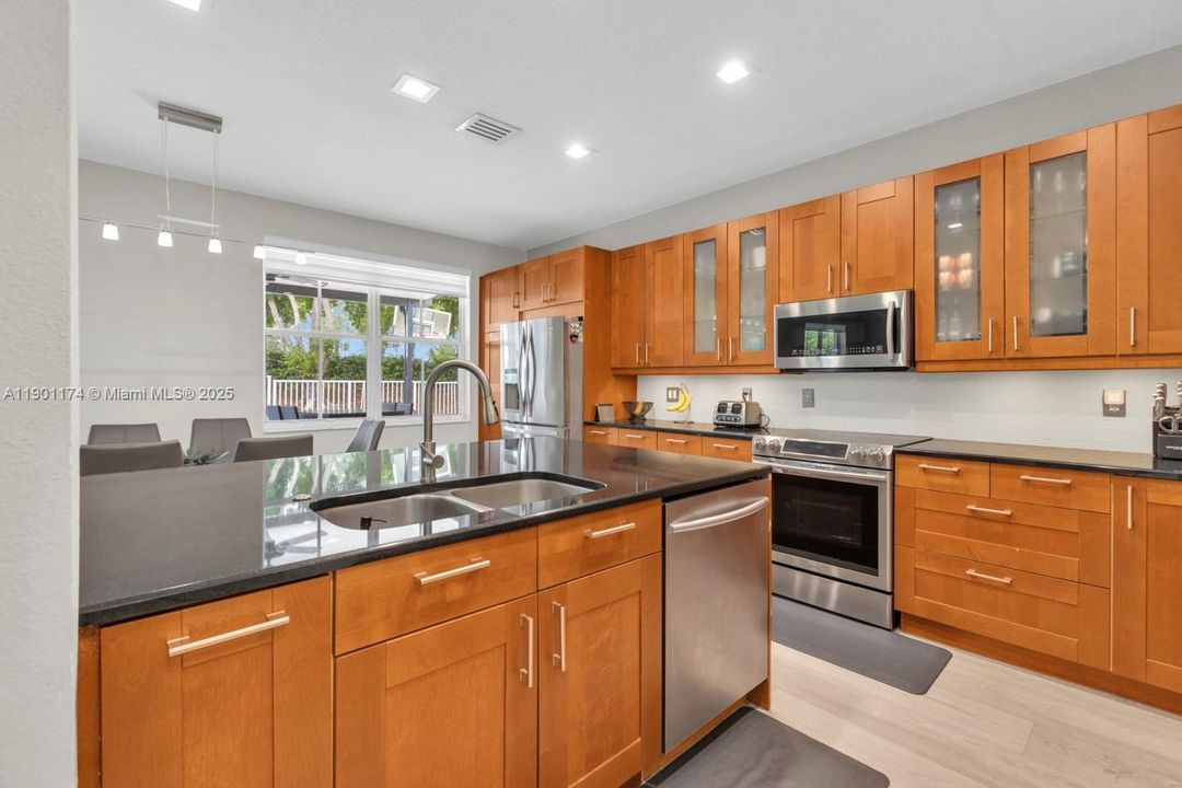 For Rent: $6,495 (4 beds, 3 baths, 2240 Square Feet)