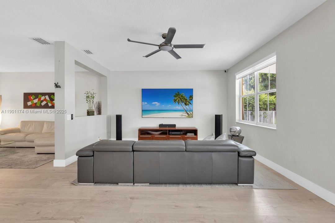 For Rent: $6,495 (4 beds, 3 baths, 2240 Square Feet)