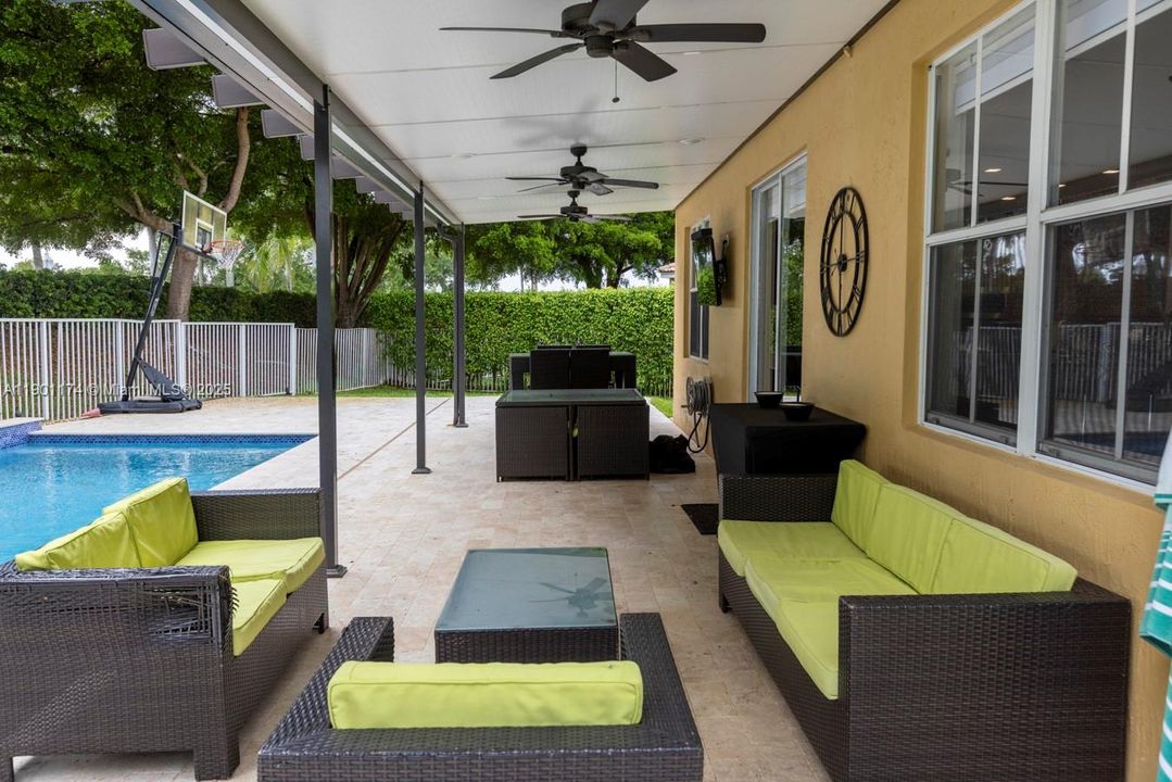 For Rent: $6,495 (4 beds, 3 baths, 2240 Square Feet)