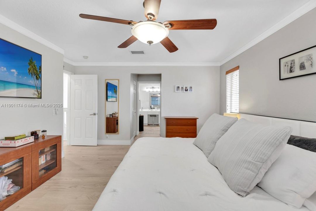 For Rent: $6,495 (4 beds, 3 baths, 2240 Square Feet)