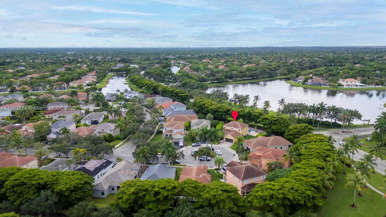 For Rent: $6,495 (4 beds, 3 baths, 2240 Square Feet)