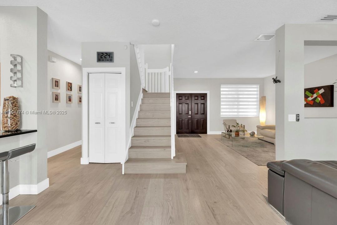 For Rent: $6,495 (4 beds, 3 baths, 2240 Square Feet)