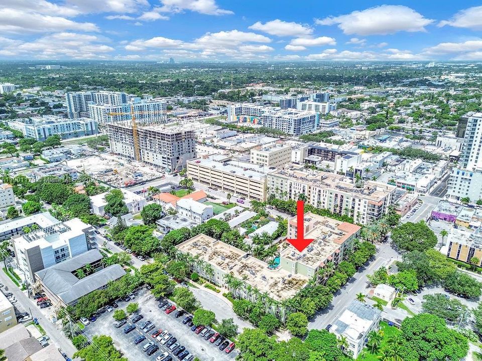 最近售出: $249,000 (1 贝兹, 1 浴室, 736 平方英尺)