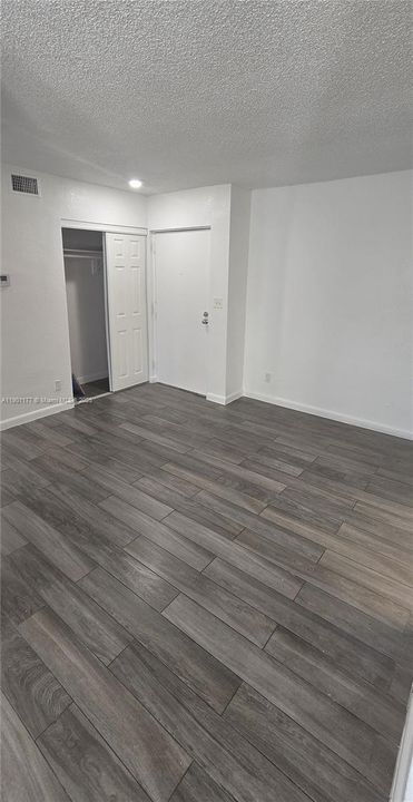 For Rent: $2,040 (2 beds, 2 baths, 750 Square Feet)