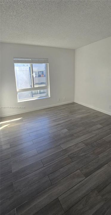 For Rent: $2,040 (2 beds, 2 baths, 750 Square Feet)