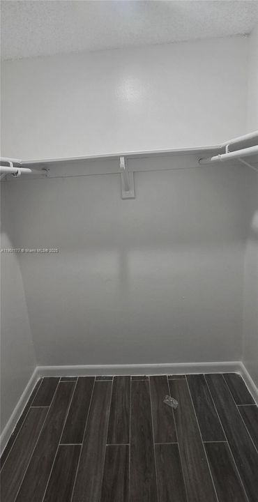 For Rent: $2,040 (2 beds, 2 baths, 750 Square Feet)