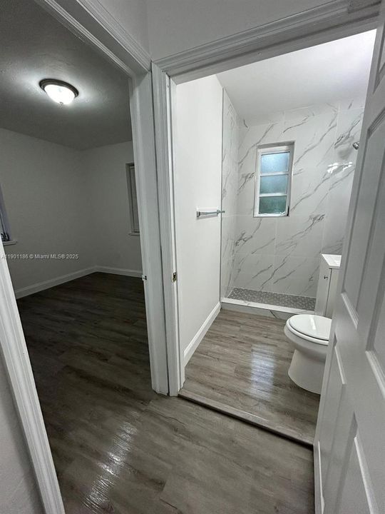 Recently Rented: $2,900 (4 beds, 2 baths, 1186 Square Feet)