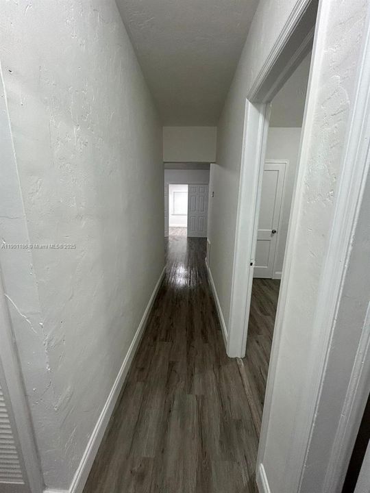 Recently Rented: $2,900 (4 beds, 2 baths, 1186 Square Feet)