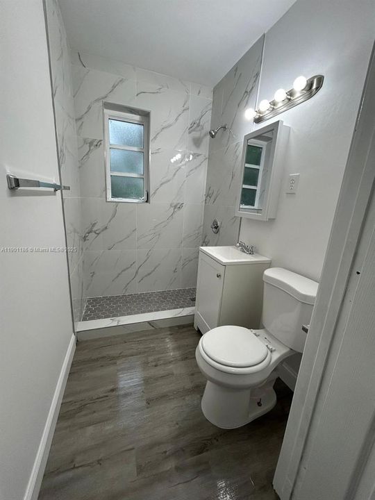 Recently Rented: $2,900 (4 beds, 2 baths, 1186 Square Feet)