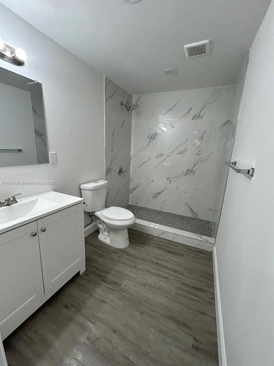 Recently Rented: $2,900 (4 beds, 2 baths, 1186 Square Feet)