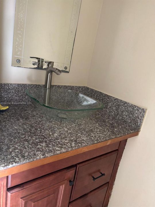 For Rent: $2,800 (3 beds, 2 baths, 1680 Square Feet)