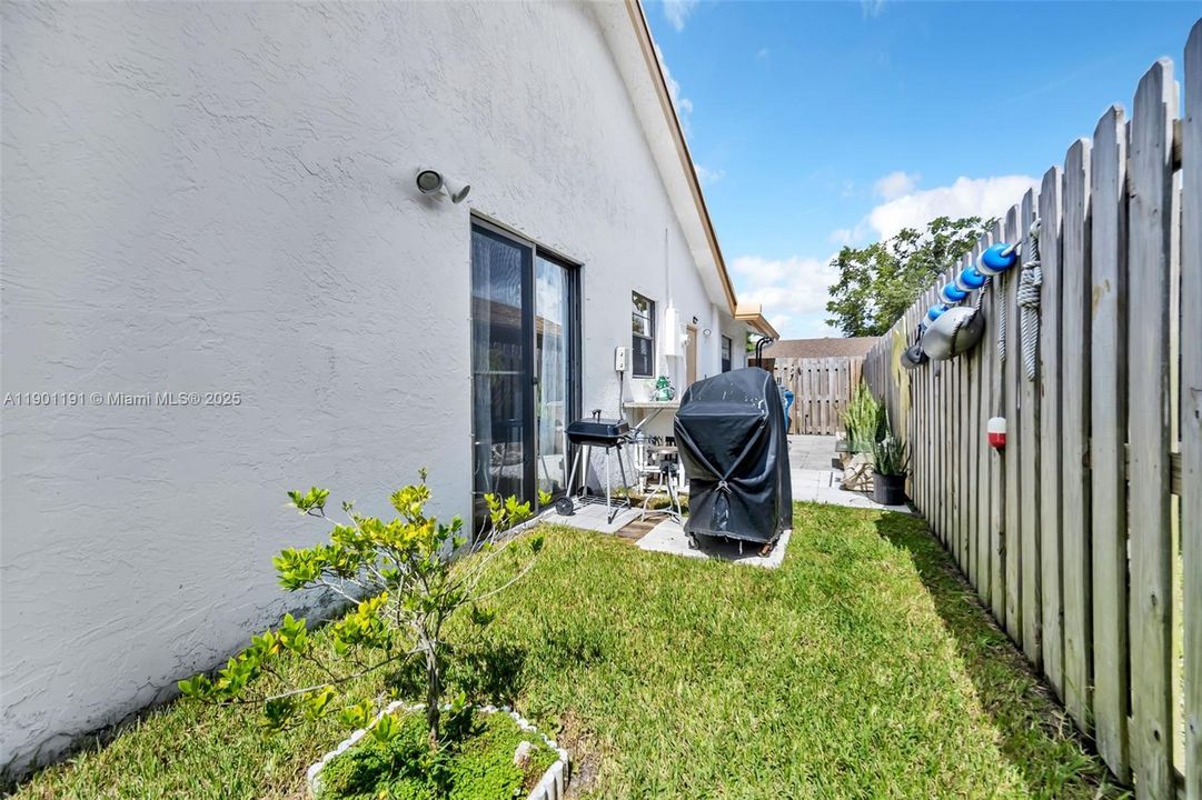 Active With Contract: $530,000 (3 beds, 2 baths, 0 Square Feet)